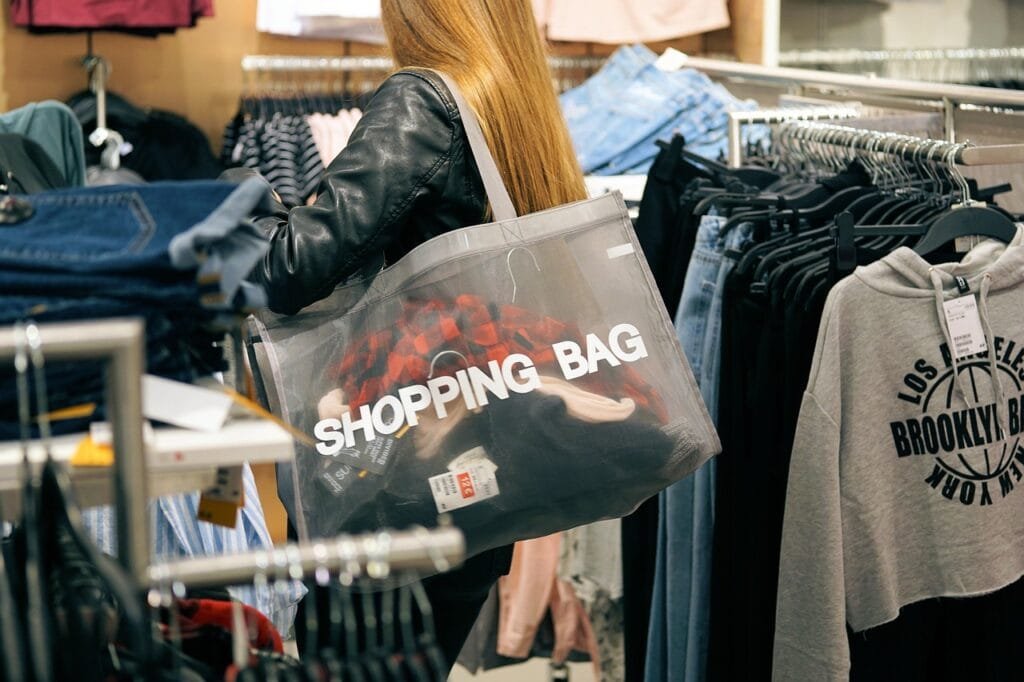 Shop 16 shopping 2163323 1280
